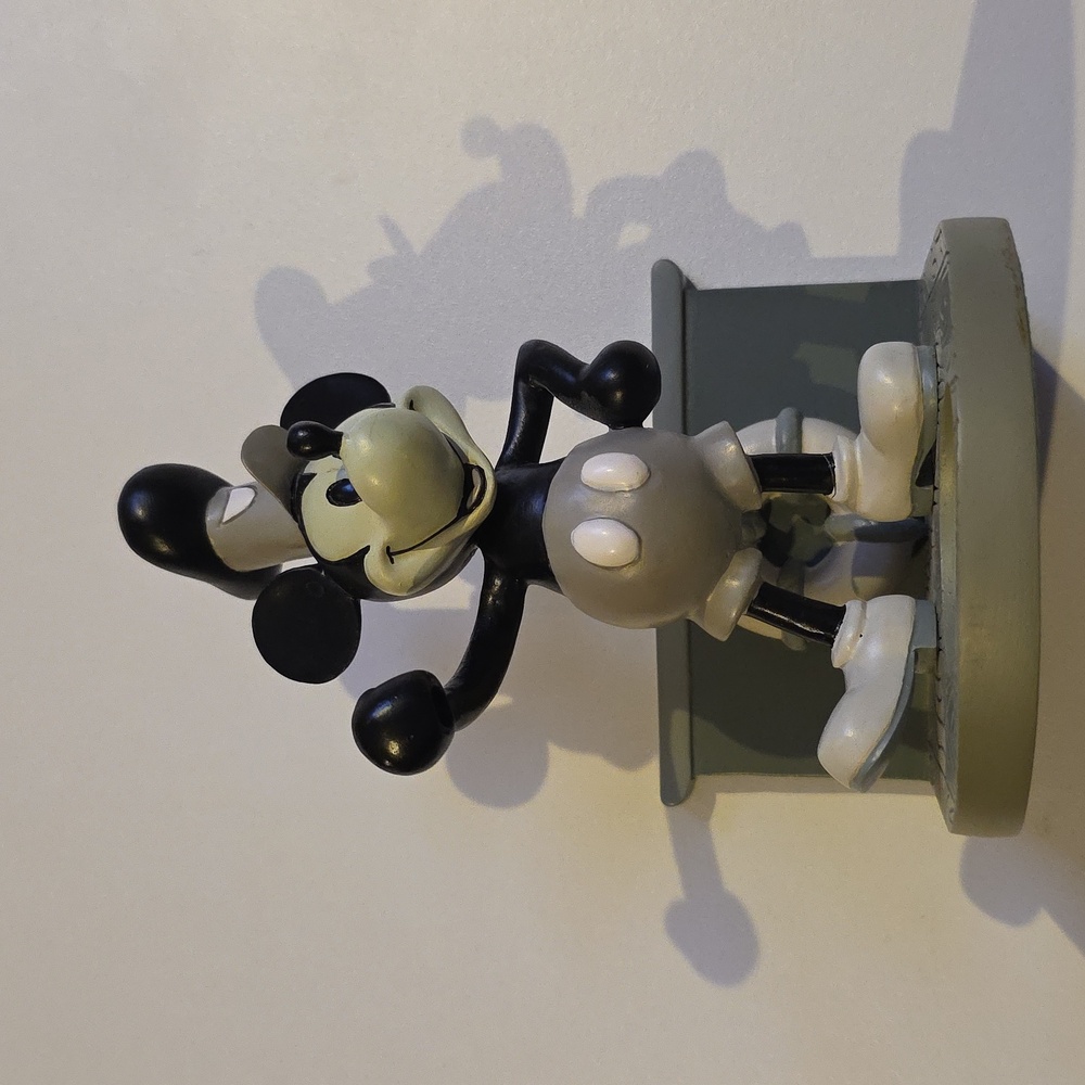 Disney Steamboat Willie - Mickey Mouse Figure - Picture 7 of 10